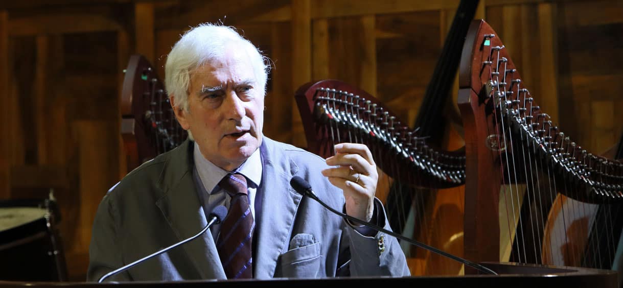 Carlo Ossola durante un incontro del Centenario